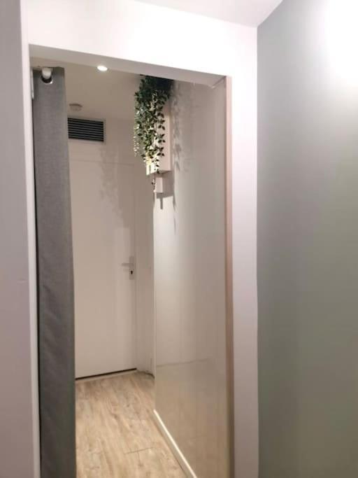 Esprit Cosy Au Centre Historique Apartment Toulon Ngoại thất bức ảnh